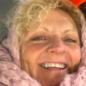 Meet your Posher, Deana